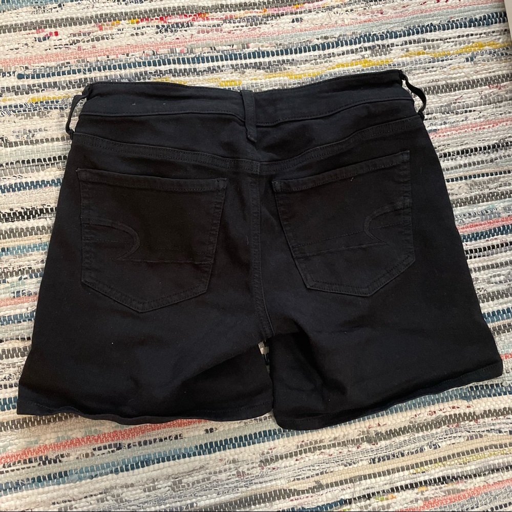 American eagle black shorts size 4
